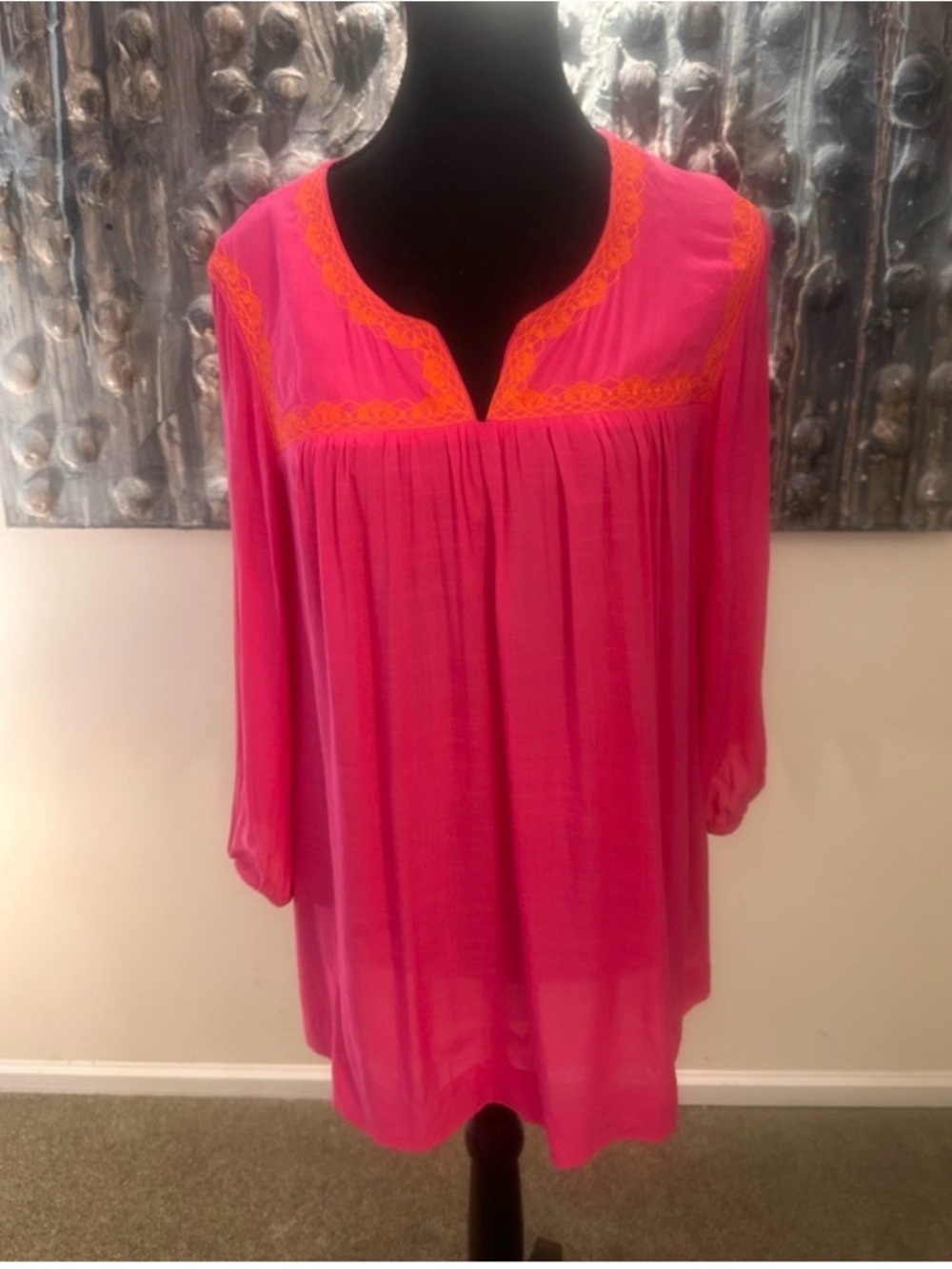 ⭐️ Jones New York Med Hot Pink Tunic with Orange Embroidery
